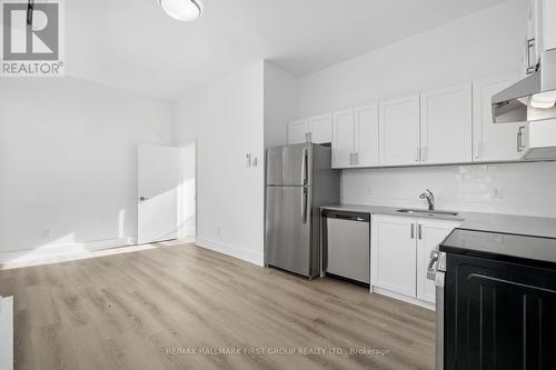 1A - 202 Green Street, Cobourg, ON - Indoor Photo Showing Kitchen