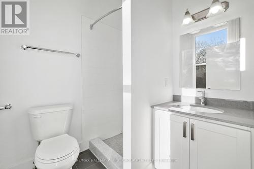 1A - 202 Green Street, Cobourg, ON - Indoor Photo Showing Bathroom