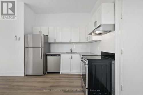 1A - 202 Green Street, Cobourg, ON - Indoor Photo Showing Kitchen