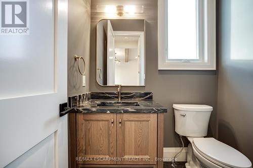 941 Old Mohawk Road, Hamilton, ON - Indoor Photo Showing Bathroom