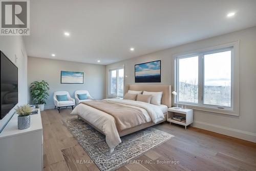 941 Old Mohawk Road, Hamilton, ON - Indoor Photo Showing Bedroom