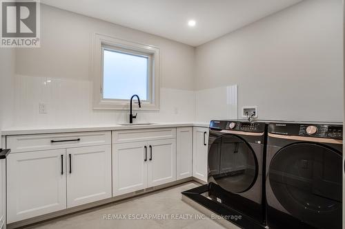 941 Old Mohawk Road, Hamilton, ON - Indoor Photo Showing Laundry Room