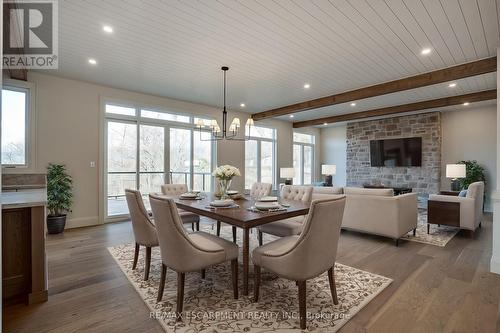 941 Old Mohawk Road, Hamilton, ON - Indoor Photo Showing Dining Room