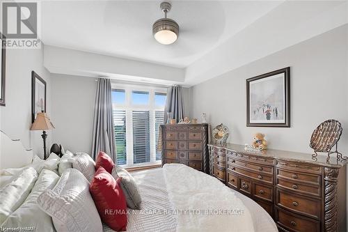 523 - 8111 Forest Glen Drive, Niagara Falls (208 - Mt. Carmel), ON - Indoor Photo Showing Bedroom