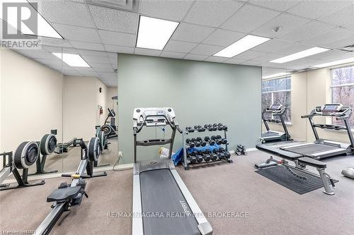 523 - 8111 Forest Glen Drive, Niagara Falls (208 - Mt. Carmel), ON - Indoor Photo Showing Gym Room