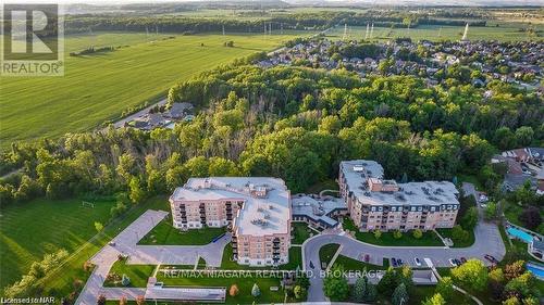 523 - 8111 Forest Glen Drive, Niagara Falls (208 - Mt. Carmel), ON - Outdoor With View