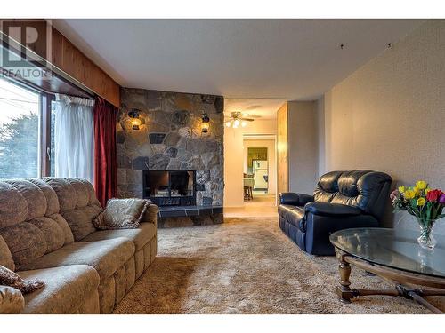 2483 Francis Street, Vernon, BC - Indoor Photo Showing Living Room With Fireplace