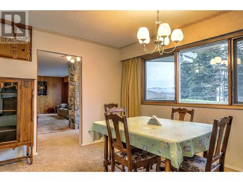 2483 Francis Street, Vernon, BC - Indoor Photo Showing Dining Room