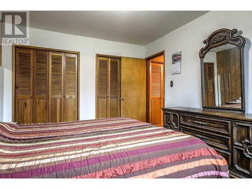 2483 Francis Street, Vernon, BC - Indoor Photo Showing Bedroom