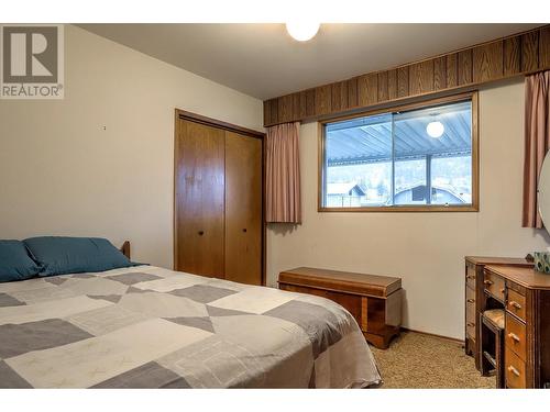 2483 Francis Street, Vernon, BC - Indoor Photo Showing Bedroom