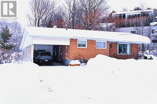 120 Bainbridge St, Sault Ste. Marie, ON - Outdoor