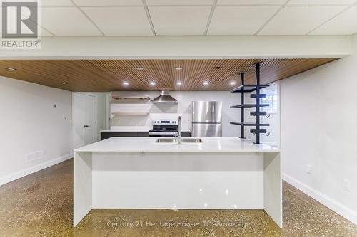 Lower - 594 Seneca Drive, Fort Erie (334 - Crescent Park), ON - Indoor Photo Showing Kitchen With Double Sink