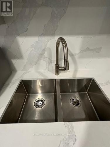 3 Hearson Street, Ajax, ON - Indoor Photo Showing Kitchen