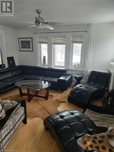 Living room with hardwood / wood-style floors - 491 Mcconnell Street, Mattawa, ON - Indoor Photo Showing Living Room