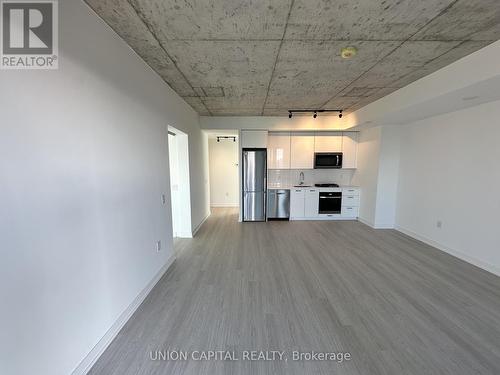 1411 - 195 Mccaul Street, Toronto, ON - Indoor Photo Showing Kitchen