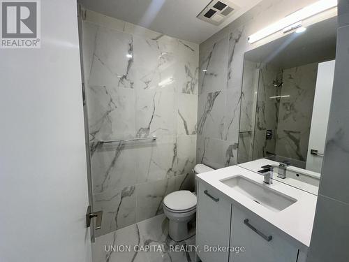 1411 - 195 Mccaul Street, Toronto, ON - Indoor Photo Showing Bathroom