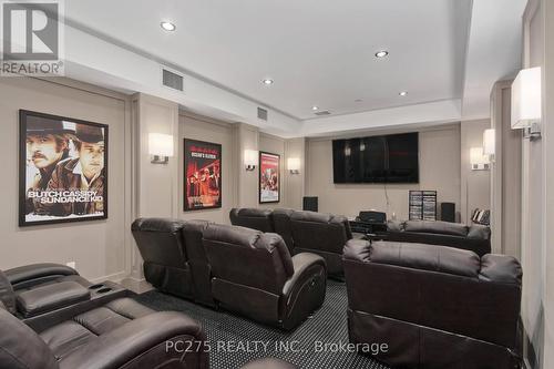 2404 - 330 Ridout Street N, London, ON - Indoor Photo Showing Living Room