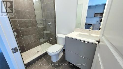 1404 - 202 Burnhamthorpe Road E, Mississauga, ON - Indoor Photo Showing Bathroom