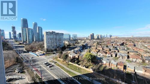 1404 - 202 Burnhamthorpe Road E, Mississauga, ON - Outdoor With View