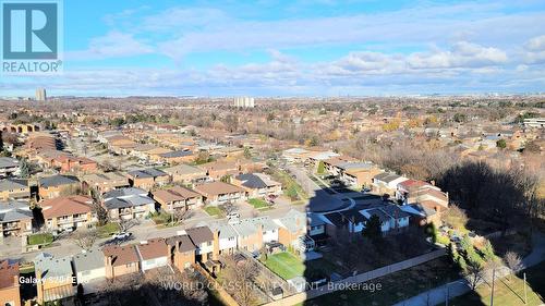 1404 - 202 Burnhamthorpe Road E, Mississauga, ON - Outdoor With View