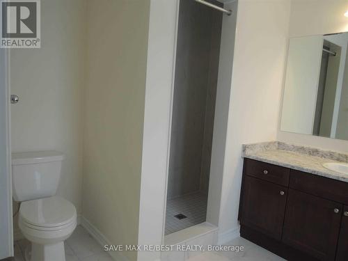 12 Circus Crescent, Brampton, ON - Indoor Photo Showing Bathroom