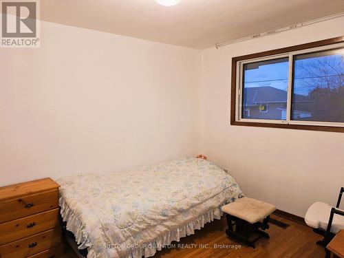 21 Drury Crescent, St. Catharines, ON - Indoor Photo Showing Bedroom