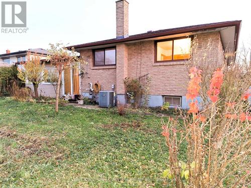 21 Drury Crescent, St. Catharines, ON - Outdoor