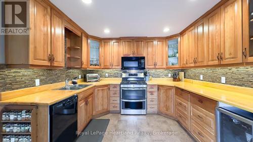 69815 Babylon Line N, South Huron (Stephen Twp), ON - Indoor Photo Showing Kitchen With Double Sink