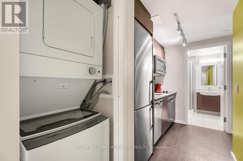 2915 - 105 Champagne Avenue S, Ottawa, ON - Indoor Photo Showing Laundry Room