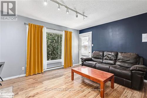 113 - 23 Dawson Drive, Collingwood, ON - Indoor Photo Showing Living Room