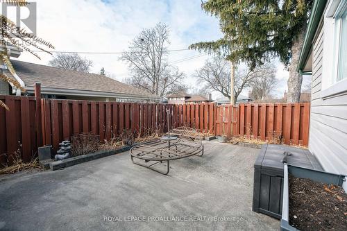 4 Linton Park Road, Belleville, ON - Outdoor