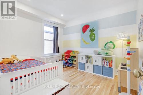 18 Rockwood Street, Ottawa, ON - Indoor Photo Showing Bedroom