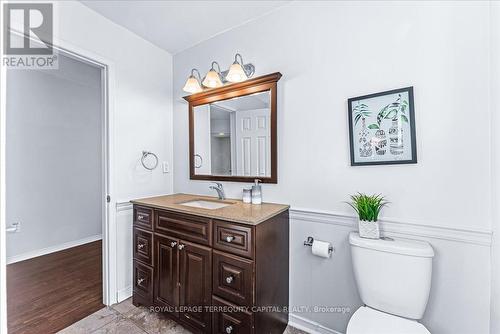 54 Copeman Crescent, Barrie, ON - Indoor Photo Showing Bathroom