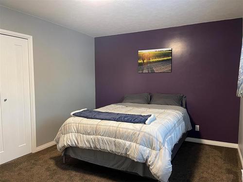 Swan River, Manitoba - Indoor Photo Showing Bedroom