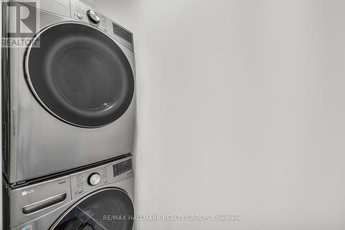 828 Alpine Avenue, Ottawa, ON - Indoor Photo Showing Laundry Room