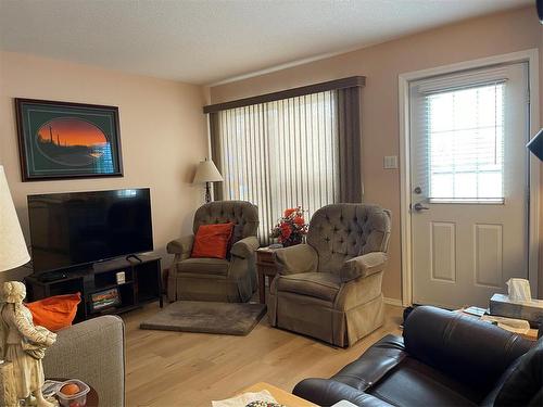 6 1313 1St Street S, Swan River, MB - Indoor Photo Showing Living Room