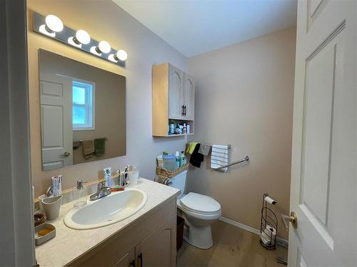 6 1313 1St Street S, Swan River, MB - Indoor Photo Showing Bathroom