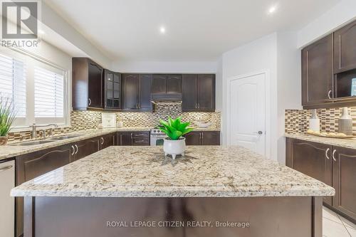 29 Peterkin Road, Markham, ON - Indoor Photo Showing Kitchen With Upgraded Kitchen