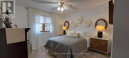 17 St.Clair Street, Collingwood, ON - Indoor Photo Showing Bedroom