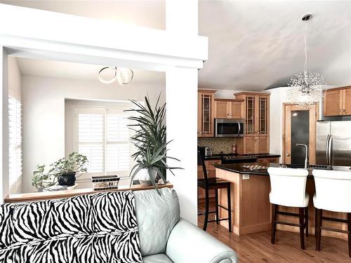 52 Thurston Drive, Ste Anne, MB - Indoor Photo Showing Kitchen