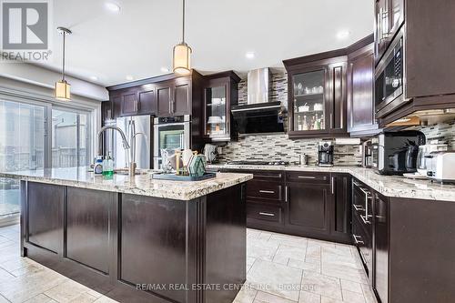 5223 Ruperts Gate Drive, Mississauga, ON - Indoor Photo Showing Kitchen With Upgraded Kitchen