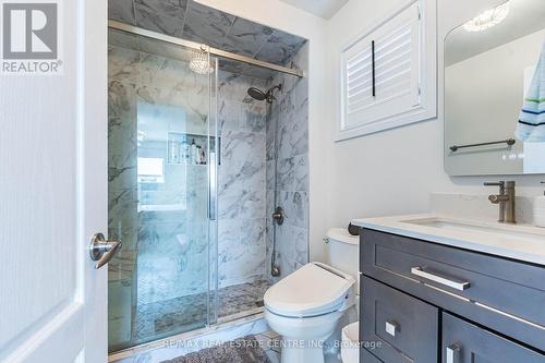 5223 Ruperts Gate Drive, Mississauga, ON - Indoor Photo Showing Bathroom