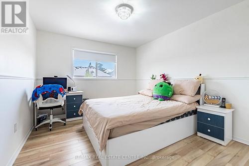 5223 Ruperts Gate Drive, Mississauga, ON - Indoor Photo Showing Bedroom