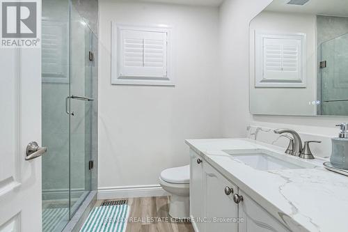 5223 Ruperts Gate Drive, Mississauga, ON - Indoor Photo Showing Bathroom