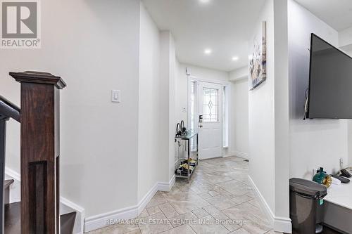 5223 Ruperts Gate Drive, Mississauga, ON - Indoor Photo Showing Other Room