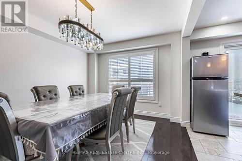 5223 Ruperts Gate Drive, Mississauga, ON - Indoor Photo Showing Dining Room