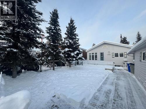 1125 Brundy Avenue, Timmins (Sch - Gold Centre), ON - Outdoor