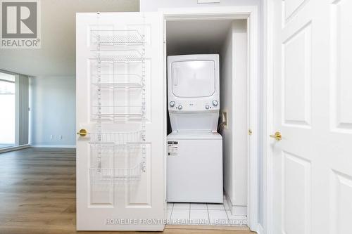 808 - 5508 Yonge Street, Toronto, ON - Indoor Photo Showing Laundry Room