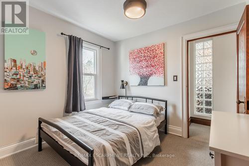 60 Lake Avenue Drive, Hamilton, ON - Indoor Photo Showing Bedroom