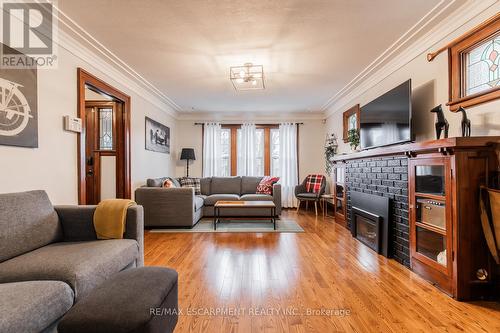 60 Lake Avenue Drive, Hamilton, ON - Indoor Photo Showing Living Room